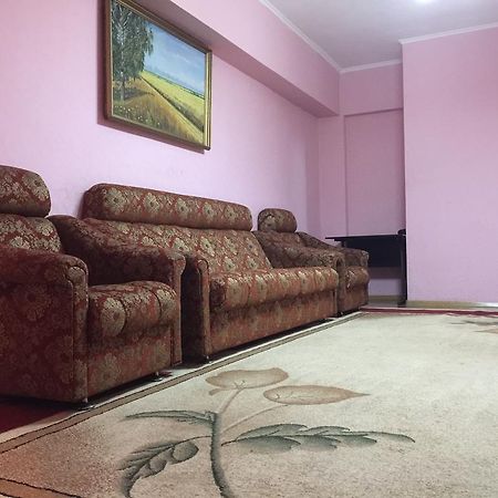 Bishkek Apartment Central Eksteriør billede