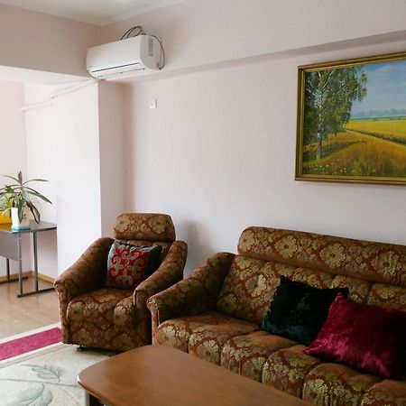 Bishkek Apartment Central Eksteriør billede